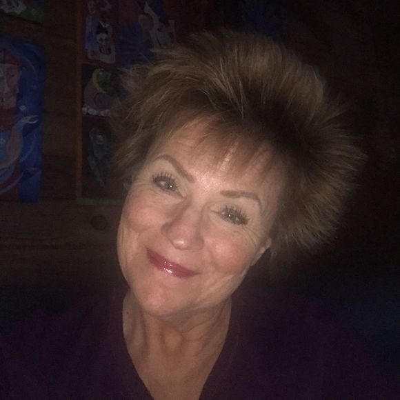 Meet your Posher, Jan - Picture 1 of 1